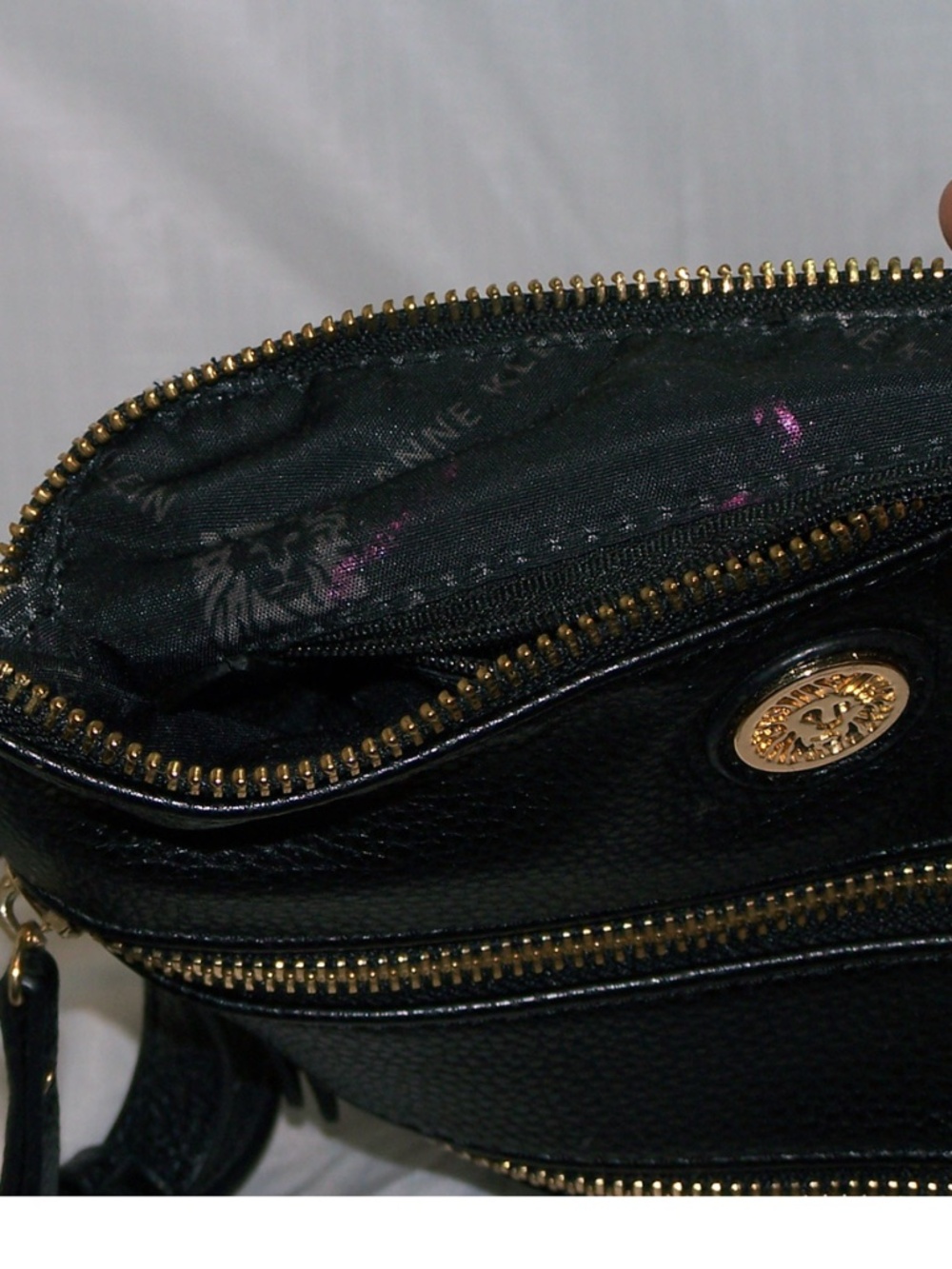 Anne Klein Traveler Crossbody Shoulder/Cross Body Purse in Saddle Black - Picture 6 of 10